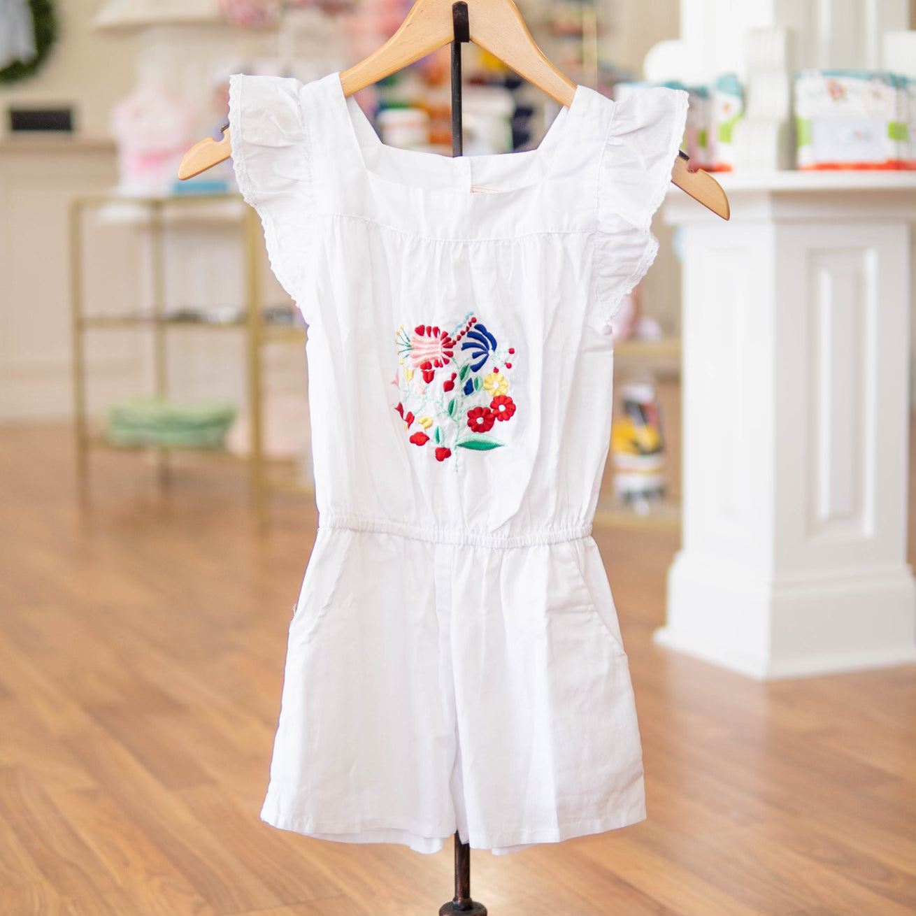 Bela & Nuni White Jumpsuit w/Floral Embroidery